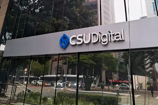 Aplicação de película de controle solar arquitetonica Insulfilm no Itaim Bibi