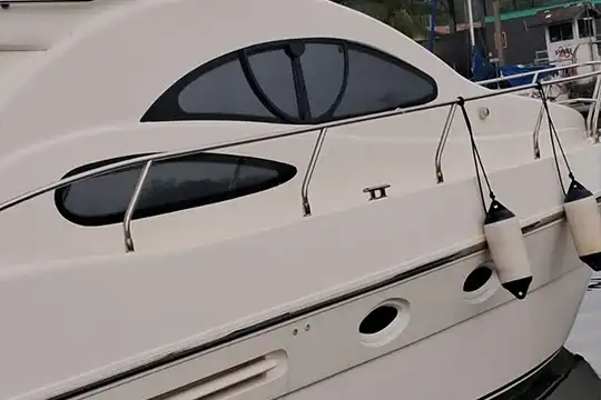 Película automotiva Insulfilm aplicada num Iate